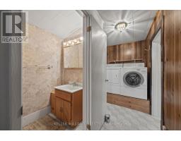 136 QUEEN STREET - 21