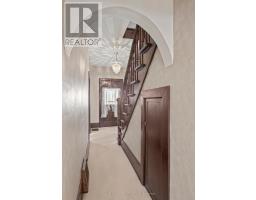 136 QUEEN STREET - 24