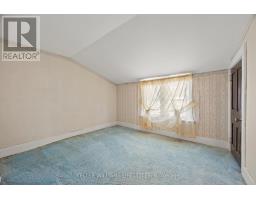 136 QUEEN STREET - 27