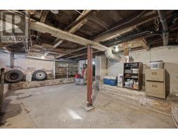 136 QUEEN STREET - 36