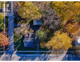 136 QUEEN STREET - 6