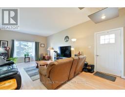 94 STEELE STREET - 4