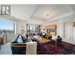 1101 - 19 KING STREET - 11