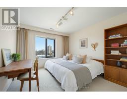 1101 - 19 KING STREET - 26