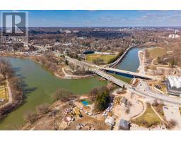 1101 - 19 KING STREET - 41