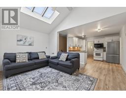 696 VILLAGE GREEN AVENUE - 14