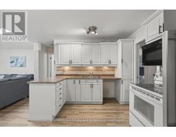 696 VILLAGE GREEN AVENUE - 17