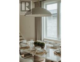 52 ROYAL CRESCENT - 10