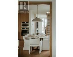 52 ROYAL CRESCENT - 12