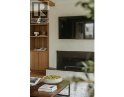 52 ROYAL CRESCENT - 16