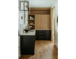 52 ROYAL CRESCENT - 24