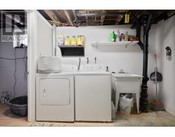 321 SPRUCE STREET - 37