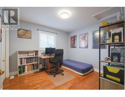 1908 CORONATION DRIVE - 25