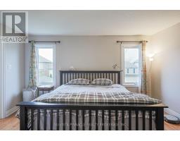 1908 CORONATION DRIVE - 27