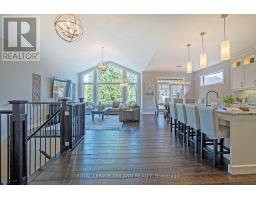 12 TANAGER PLACE - 13