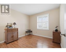 126 GARDENVALE CRESCENT - 27