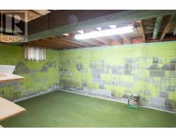 78 STRATHCONA DRIVE - 38