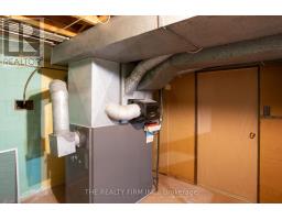 78 STRATHCONA DRIVE - 40