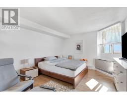 1805 - 323 COLBORNE STREET - 17