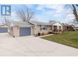 3134 QUEEN STREET - 2