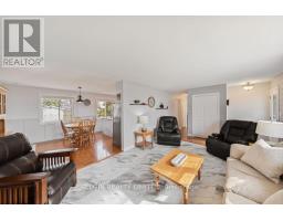 3134 QUEEN STREET - 6