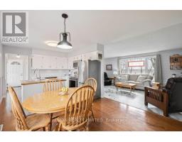 3134 QUEEN STREET - 8