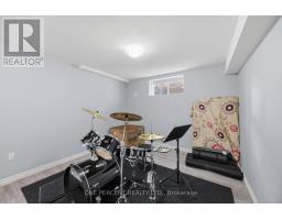 1862 REILLY WALK - 24