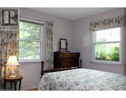 1517 GLOUCESTER ROAD - 11