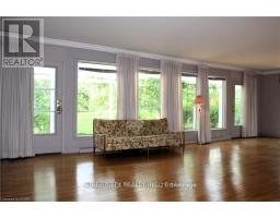 1517 GLOUCESTER ROAD - 3