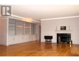 1517 GLOUCESTER ROAD - 6