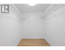 301 - 521 RIVERSIDE DRIVE W - 16