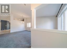 58 - 572 THISTLEWOOD DRIVE - 25