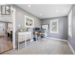 2565 ELIZABETH STREET - 14