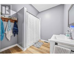 2565 ELIZABETH STREET - 19