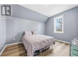 2565 ELIZABETH STREET - 21