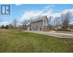 2565 ELIZABETH STREET - 3