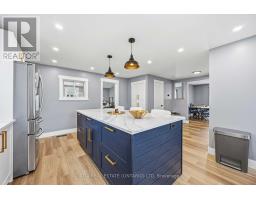 2565 ELIZABETH STREET - 8