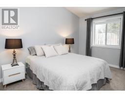 9 - 1077 HAMILTON ROAD - 9