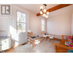 1135 RIVERSIDE DRIVE - 15