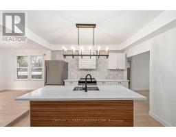 1326 COMMISSIONERS ROAD W - 12