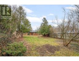 1326 COMMISSIONERS ROAD W - 26