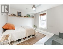 5 HUGHES STREET - 21