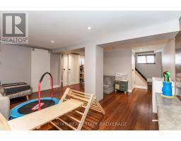 5 HUGHES STREET - 34