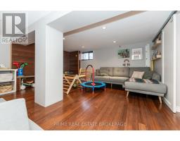 5 HUGHES STREET - 36