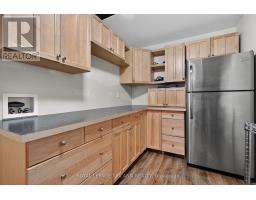 24 EARLSCOURT TERRACE - 31