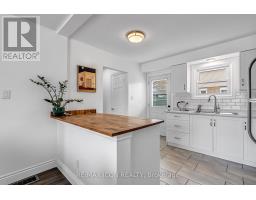 82 BLOOMSBURY COURT - 10