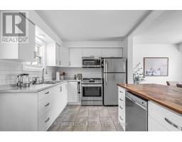 82 BLOOMSBURY COURT - 12