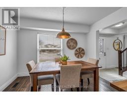 82 BLOOMSBURY COURT - 17