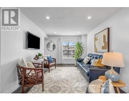 82 BLOOMSBURY COURT - 20