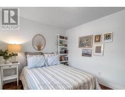 82 BLOOMSBURY COURT - 27